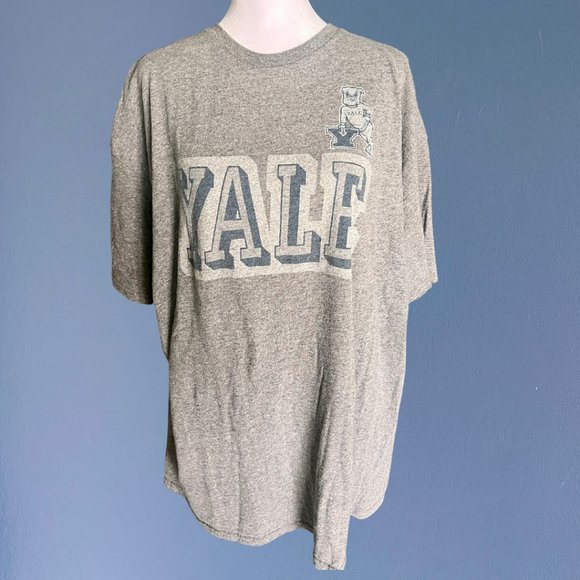 *VINTAGE* Unisex Oversized Comfy Yale Tee - Picture 1 of 3